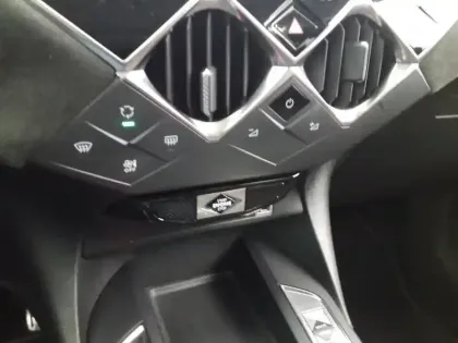 Photo 18 DS DS 3 DS3 Crossback PureTech 130 EAT8 Performance Line+