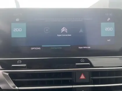 Photo 12 Citroën C4  Moteur électrique 136ch (100 kW) Feel Pack Automatique