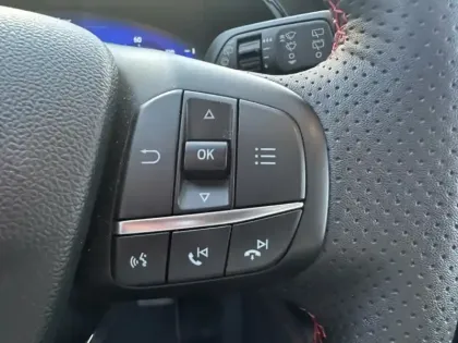 Photo 13 Ford Kuga  2.5 Duratec 190ch FHEV E85 ST-Line BVA