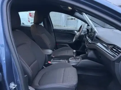 Photo 28 Ford Focus  1.0 Flexifuel mHEV 125ch ST-Line Design