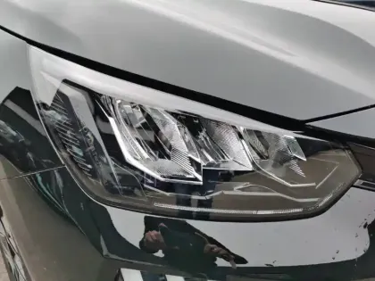 Photo 15 Peugeot 208  Hybrid 100 e-DCS6