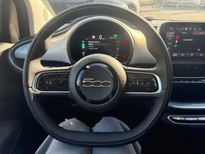 Photo 11 Fiat 500  e 118ch Pack Confort & Style