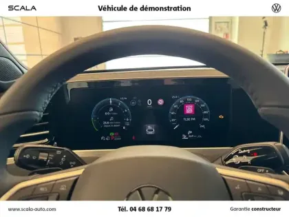 Photo 43 Volkswagen Passat  1.5 eHybrid 272 DSG6