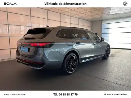 Photo 37 Volkswagen Passat  1.5 eHybrid 272 DSG6