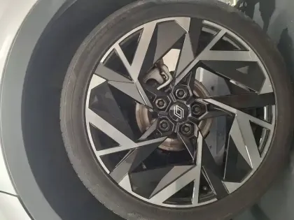 Photo 6 Renault Arkana  E-Tech full hybrid 145 GSR2