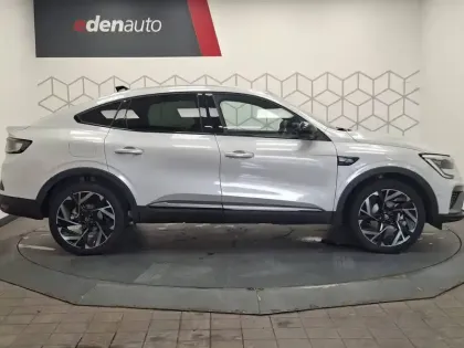 Photo 42 Renault Arkana  E-Tech full hybrid 145 GSR2