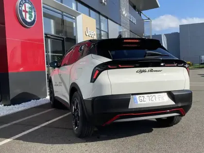 Photo 43 Alfa Romeo Junior  Elettrica 156 ch