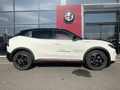 Photo 85 Alfa Romeo Junior  Elettrica 156 ch