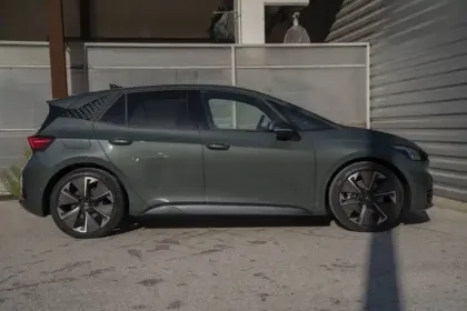 Photo 23 Cupra Born  325 ch