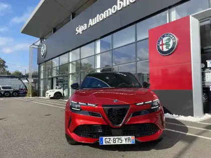 Photo 95 Alfa Romeo Junior  1.2 Ibrida 136 ch eDCT6