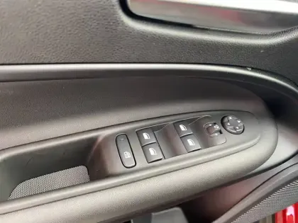 Photo 116 Alfa Romeo Junior  1.2 Ibrida 136 ch eDCT6