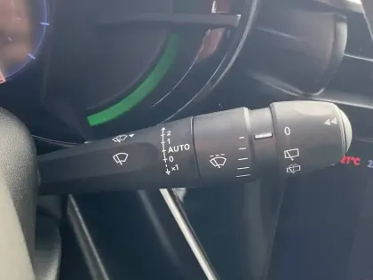 Photo 122 Alfa Romeo Junior  1.2 Ibrida 136 ch eDCT6