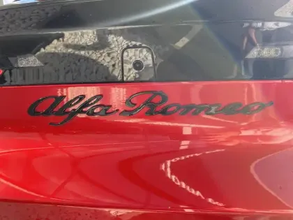 Photo 57 Alfa Romeo Junior  1.2 Ibrida 136 ch eDCT6