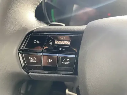 Photo 75 Alfa Romeo Junior  1.2 Ibrida 136 ch eDCT6