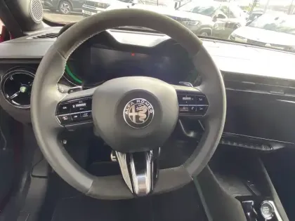 Photo 118 Alfa Romeo Junior  1.2 Ibrida 136 ch eDCT6