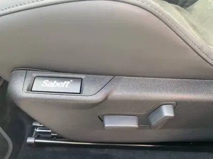 Photo 66 Alfa Romeo Junior  1.2 Ibrida 136 ch eDCT6