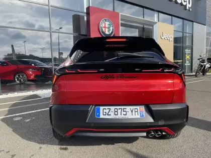 Photo 47 Alfa Romeo Junior  1.2 Ibrida 136 ch eDCT6