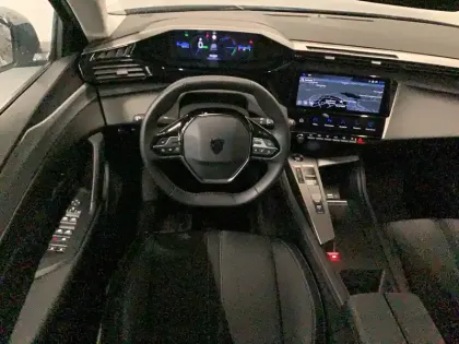 Photo 70 Peugeot 308  SW Electrique 54 kWh 156ch