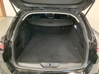 Photo 73 Peugeot 308  SW Electrique 54 kWh 156ch