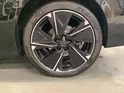 Photo 31 Peugeot 308  SW Electrique 54 kWh 156ch