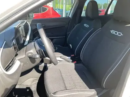 Photo 36 Fiat 600  1.2 Hybrid 136ch DCT6