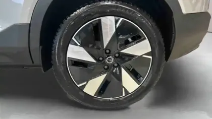 Photo 26 Volvo Xc40  Recharge 238 ch 1EDT