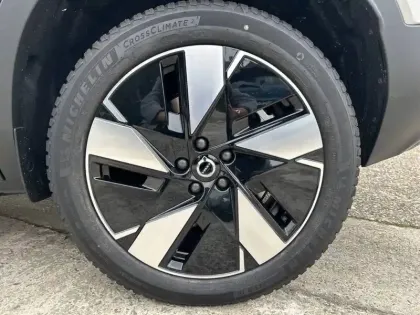Photo 15 Volvo Xc40  Recharge 238 ch 1EDT