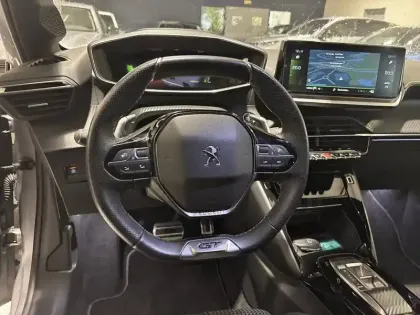 Photo 8 Peugeot 208  PureTech 100 S&S EAT8