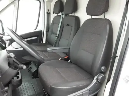Photo 31 Peugeot Boxer  TOLE 3.3 T L2H2 BLUEHDI 120 S&S BVM6