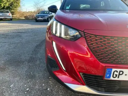 Photo 35 Peugeot 2008  Electrique 136 ch