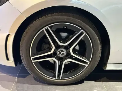 Photo 12 Mercedes Classe B  200 d 8G-DCT