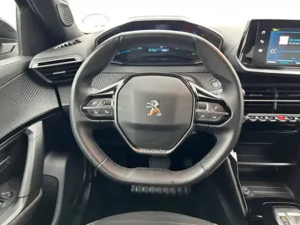 Photo 40 Peugeot 2008  Electrique 136 ch