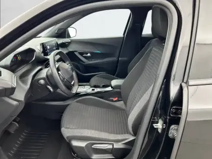 Photo 10 Peugeot 2008  Electrique 136 ch