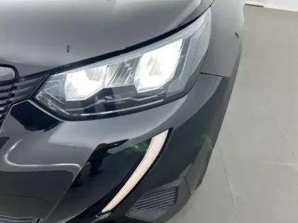 Photo 15 Peugeot 2008  Electrique 136 ch