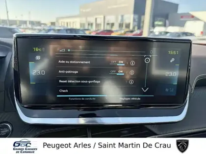 Photo 13 Peugeot 2008  Electrique 136 ch