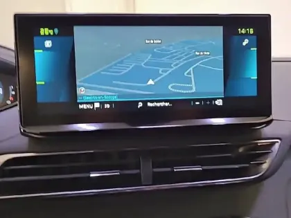 Photo 18 Peugeot 3008  Hybrid 225 e-EAT8