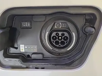 Photo 30 Peugeot 3008  Hybrid 225 e-EAT8