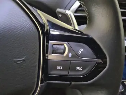 Photo 27 Peugeot 3008  Hybrid 225 e-EAT8