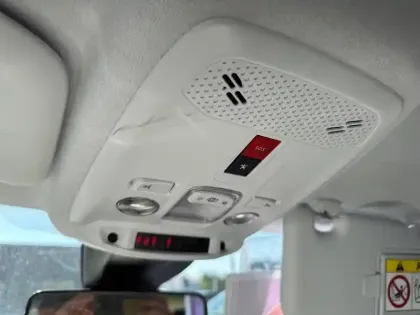 Photo 22 Peugeot 208  Electrique 50 kWh 136ch