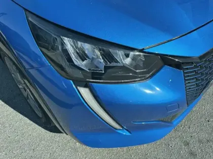 Photo 15 Peugeot 208  Electrique 50 kWh 136ch