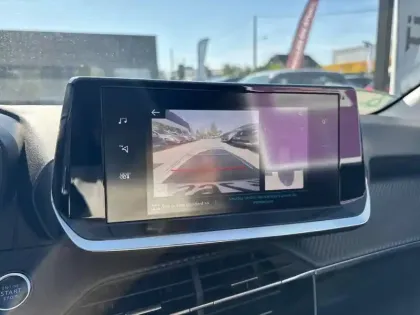 Photo 27 Peugeot 208  Electrique 50 kWh 136ch