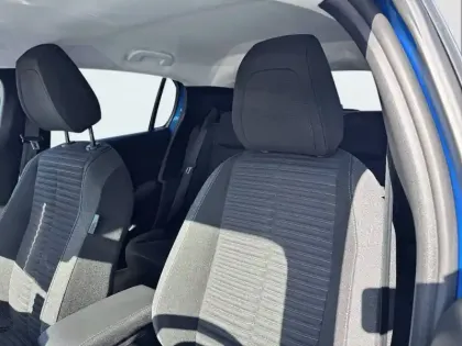 Photo 10 Peugeot 208  Electrique 50 kWh 136ch