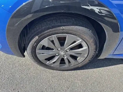 Photo 12 Peugeot 208  Electrique 50 kWh 136ch