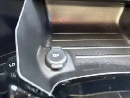 Photo 30 Peugeot 208  Electrique 50 kWh 136ch