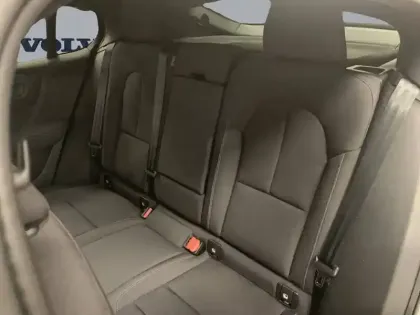 Photo 8 Volvo C40  Recharge 238 ch 1EDT