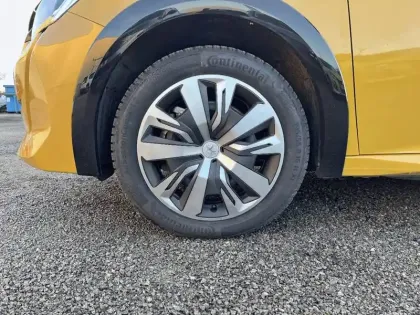 Photo 12 Peugeot 208  Electrique 50 kWh 136ch