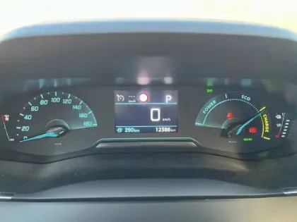 Photo 18 Peugeot 208  Electrique 50 kWh 136ch