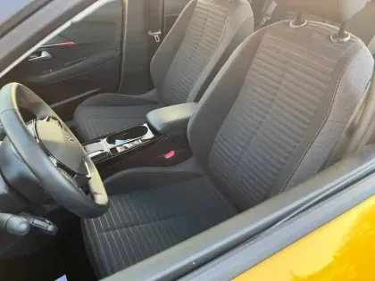 Photo 10 Peugeot 208  Electrique 50 kWh 136ch