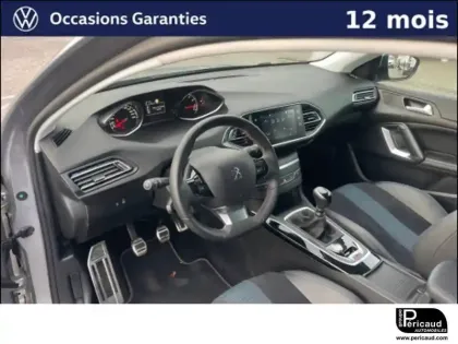 Photo 28 Peugeot 308  PureTech 130ch S&S BVM6