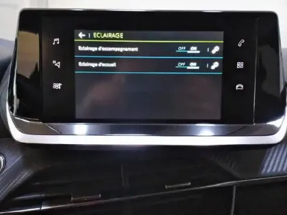 Photo 42 Peugeot 208  Electrique 50 kWh 136ch